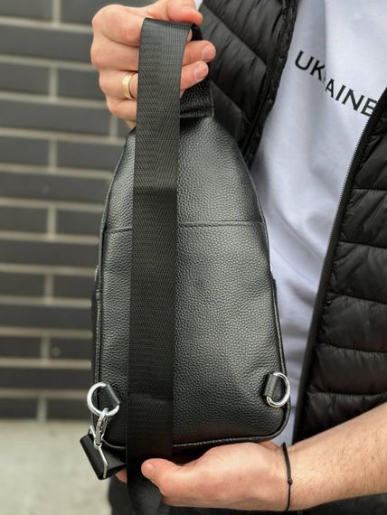 Кожаная сумка-слинг через плечо черная TIDING BAG 3280 | Зображення 3