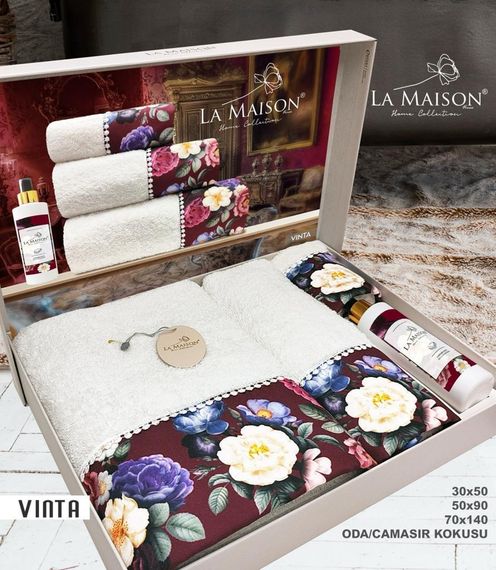 Подарунковий набір рушників La Maison, 3 шт. з ароматом Vinta | Зображення 1