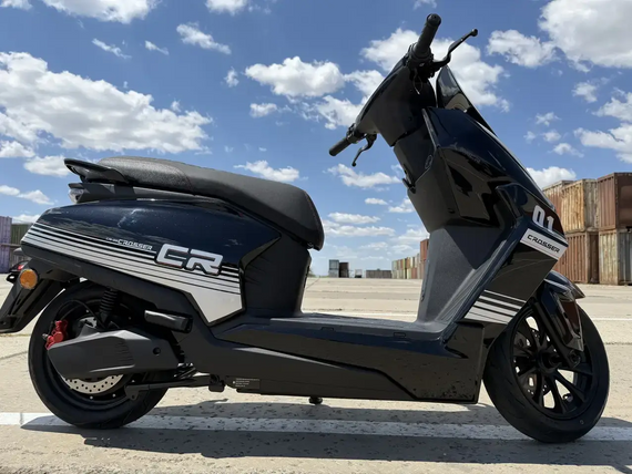 Електроскутер Crosser CR-22 2500W 72V 35 Ah Graphene, до 80 км, 65 км/год, сучасний міський електроскутер Чорний | Зображення 7