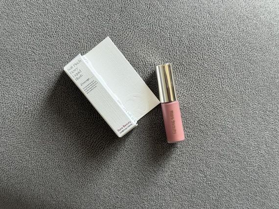 Румяна Rare Beauty by Selena Gomez Soft Pinch liquid blush - Encourage (1.43 ml)