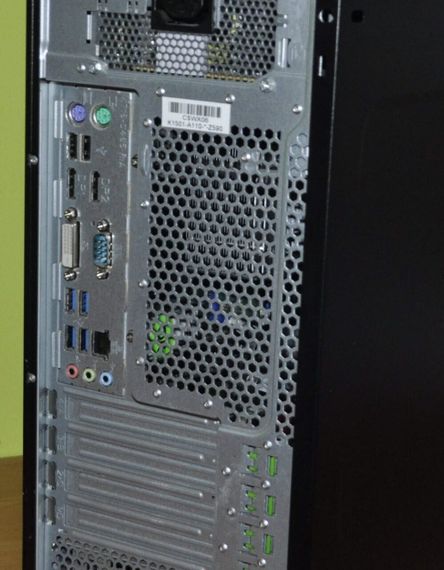 Комп'ютер Fujitsu Esprimo P956 E94 Tower / Intel Core i5-6500 (4 ядра по 3.2 - 3.6 GHz) / 8 GB DDR4 / 120 GB SSD + 320 GB HDD / Intel HD Graphics 530 / DVD-ROM / Windows 11 Pro б/в + Подарунок  USB-накопичувач 32 ГБ | Зображення 6