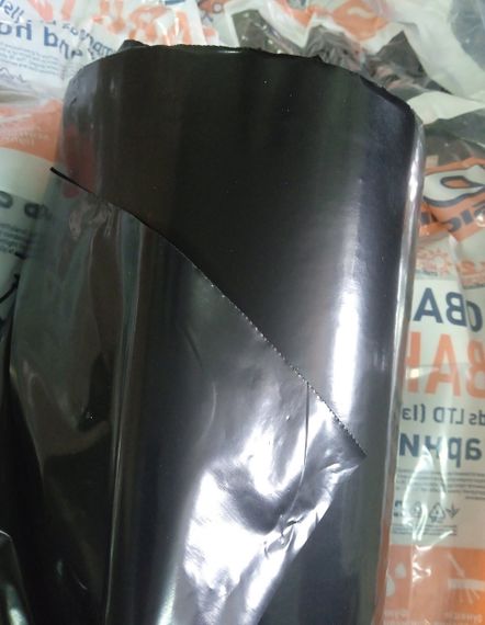 Плівка 30 мкм 1 м*500м Shadow чорна мульча | Зображення 1