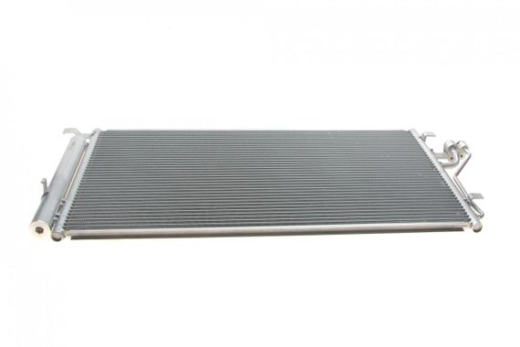 Радіатор кондиціонера з осушувачем Hyundai iX35 Kia Sportage 1.6 2.0 10- 82005279