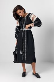 Жіноча сукня міді з вишитими трояндами - чорний цвет, M (є розміри)