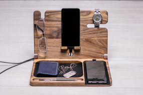 Быстрая беспроводная зарядка для телефона «Dock station»