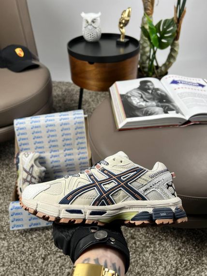 Жіночі кросівки ASICS Gel-Kahana 8 W Beige Navy Sand топ B3580 39 24.5 см