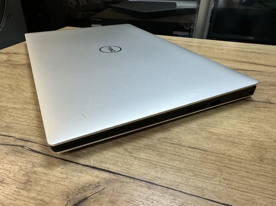 Ноутбук Dell XPS 7590 15.6 FHD IPS i7 9750H/16Gb/SSD 512/GTX 1650-4Gb  Б/В | Зображення 5
