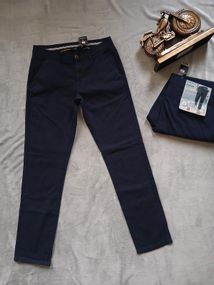 Чоловічі завужені штані чіноси slim fit 32