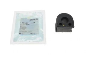 Втулка стабилизатора переднего Land Rover Discovery 2.0-3.9 TDI 89-98 ADJ138044