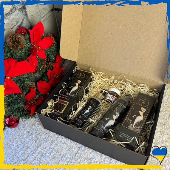 Подарунковий набір жіночий Haute Fragrance Company Devils Intrigue Collection 4в1 | Зображення 2