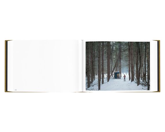 Лучшие фотографы мира работы Грегори Крюдсона книга про уличную фотографию Gregory Crewdson "Alone Street" | Зображення 4