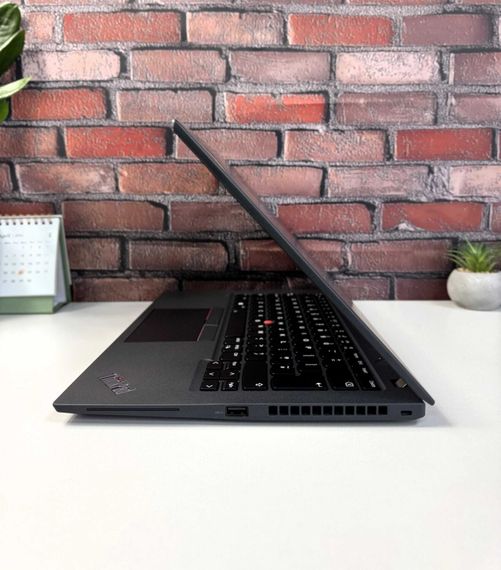 Ультрабук Lenovo ThinkPad T14s Gen 2 / 14" (1920x1080) IPS Touch / Intel Core i5-1135G7 (4 (8) ядра по 4.2 GHz) / 16 GB DDR4 / 256 GB SSD / Intel Iris Xe Graphics / WebCam б/у | Зображення 7