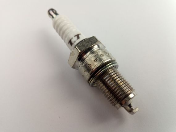 Свічка запалювання DENSO TT W20TT.4/T02 ВАЗ 2108 4 шт. в упак. Ціна за шт. (2108-3707000) | Зображення 1