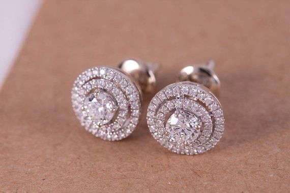 Сережки гвоздики из белого золота с бриллиантами | Зображення 6