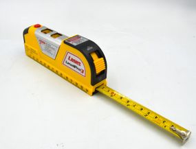 Уровень лазерный Laser Level PRO 3 бытовой 18см с рулеткой (LV-02)