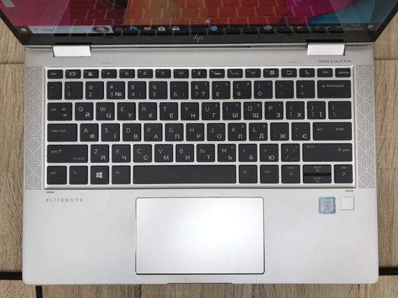 Ноутбук-трансформер Б-класс HP EliteBook x360 1030 G3 / 13.3" (1920x1080) IPS Touch / Intel Core i7-8650U (4 (8) ядра по 1.9 - 4.2 GHz) / 8 GB DDR3 / 512 GB SSD M.2 / Intel UHD Graphics 620 / WebCam б/у | Зображення 3