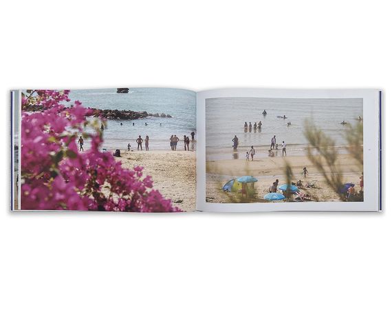 Книга з фотографії Martin Parr: Beach Therapy фотомистецтво альбоми відомих фотографів Мартін Парр пляж | Зображення 2