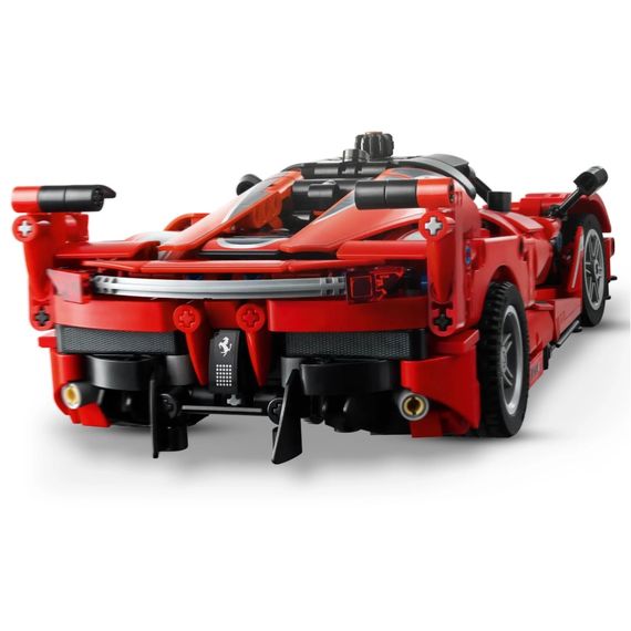 Конструктор LEGO Technic Ferrari FXX K (42212) | Зображення 3