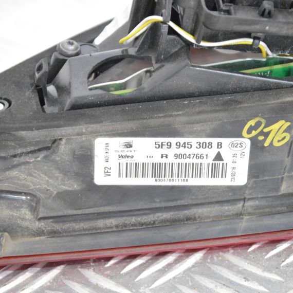 Ліхтар задній правий внутрішній Seat Leon 2012-2015 дорестайл універсал Фара стоп багажника Сеат 5F9945308B | Зображення 2