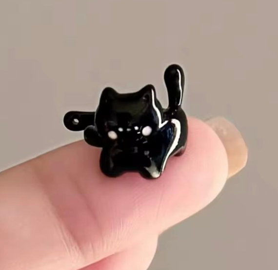 Каффа з чорним котиком, каффа чорний котик, сережки з котиком, кафа з котиком, кафа котик, моно сережка, сережка котик | Зображення 2