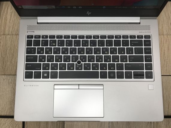 Ультрабук Б-класс HP Elitebook 745 G5 / 14" (1920x1080) IPS / AMD Ryzen 5 Pro 2500U (4 (8) ядра по 2.0 - 3.6 GHz) / 8 GB DDR4 / 256 GB SSD / AMD Radeon RX Vega 8 Graphics / WebCam б/у | Зображення 3