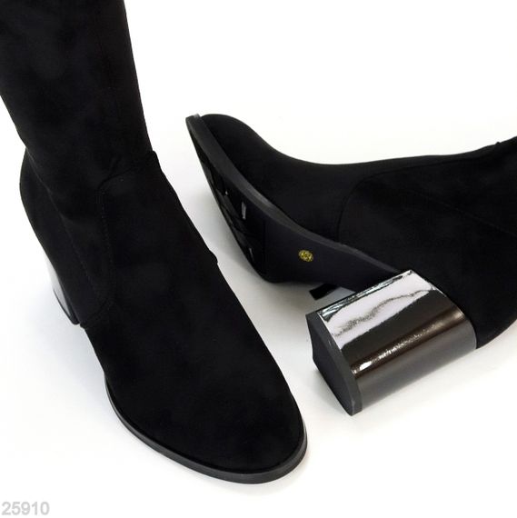 Шикарні чорні замшеві ботфорти на високих зручних підборах | Зображення 1