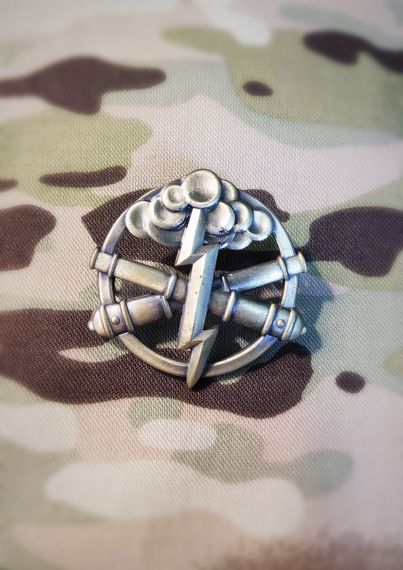 Кокарда артилерії і ракетних військ метал | Зображення 4