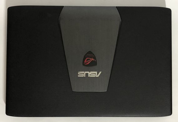 Ігровий ноутбук Asus ROG Strix GL552VW / 15.6" (1920x1080) IPS / Intel Core i5-6300HQ (4 ядра по 2.3 - 3.2 GHz) / 8 GB DDR4 / 480 GB SSD / nVidia GeForce GTX 960M, 2 GB GDDR5, 128-bit / WebCam / DVD-ROM / Win 11 Home б/в + Подарунок Накопичувач 64 ГБ | Зображення 6