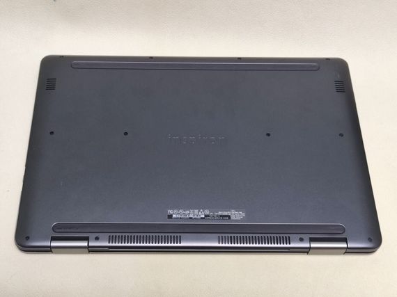 Ультрабук-трансформер Dell Inspiron 17 7778 2-in-1 / 17.3" (1920x1080) IPS Touch / Intel Core i7-6500U (2 (4) ядра по 2.5 - 3.1 GHz) / 16 GB DDR4 / 256 GB SSD / nVidia GeForce 940MX, 2 GB GDDR5, 64-bit / WebCam б/в | Зображення 7