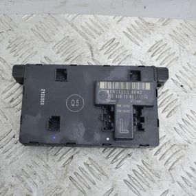 Блок комфорту Mercedes C-Class W203 блок управління передніх лівих дверей Мерседес Ц-клас 2038201385