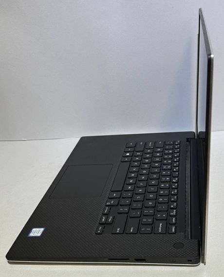 Мобильная рабочая станция Dell Precision 5530 / 15.6" (1920x1080) IPS / Intel Core i7-8850H (6 (12) ядра по 2.6 - 4.3 GHz) / 16 GB DDR4 / 256 GB SSD / nVidia Quadro P1000, 4 GB GDDR5, 128-bit / WebCam б/у | Зображення 4