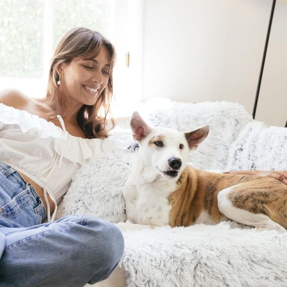 Лежанка для собак Outward Hound Best Friends Donut Shag Blanket Shag, серый, 101 см х 76 см | Зображення 3