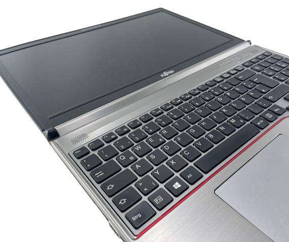 Ноутбук Fujitsu LifeBook E756 / 15.6'' (1920x1080) IPS / Intel Core i7-6500U (2 (4) ядра по 2.5 - 3.1 GHz) / 8 GB DDR4 / 240 GB SSD / Intel HD Graphics 520 / WebCam б/у | Зображення 2