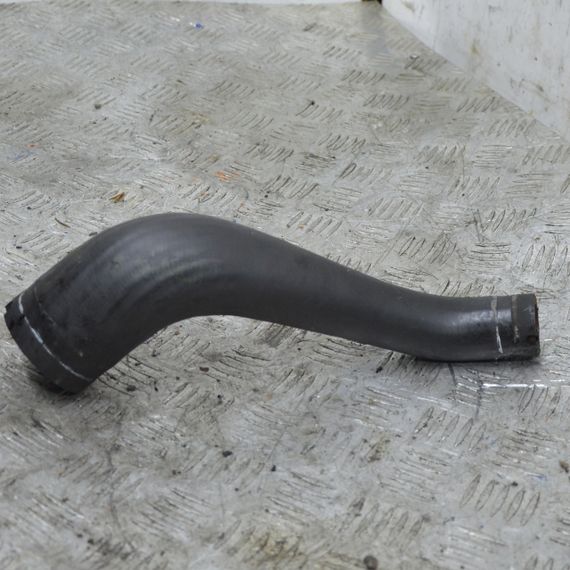 Патрубок інтеркулера 1.3 Fiat Doblo 2004-2025 Шланг системи охолодження Фіат Добло 51800278