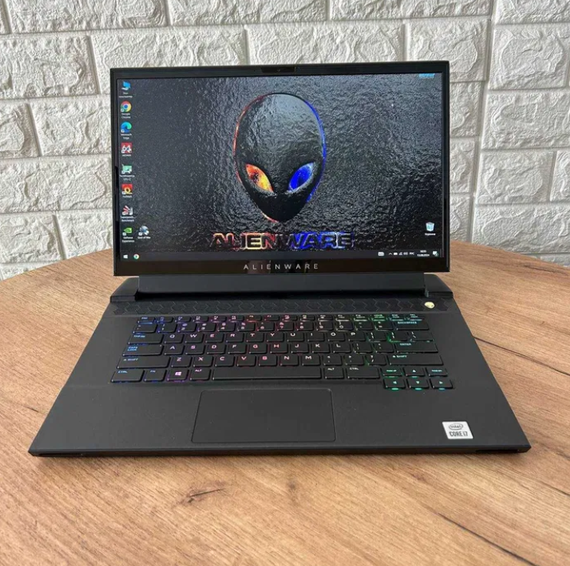 Ноутбук Dell Alienware m15 R4 300Hz i7 10870H 16Gb SSD 512Gb RTX 3070 Б/В