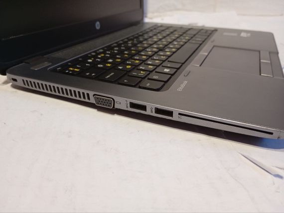 Ноутбук Б-клас HP EliteBook 840 G1 / 14" (1600x900) TN / Intel Core i5-4300U (2 (4) ядра по 1.9 - 2.9 GHz) / 8 GB DDR3 / 180 GB SSD / Intel HD Graphics 4400 / WebCam / Win 10 Pro б/в | Зображення 3