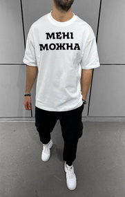 Футболка з мерчем