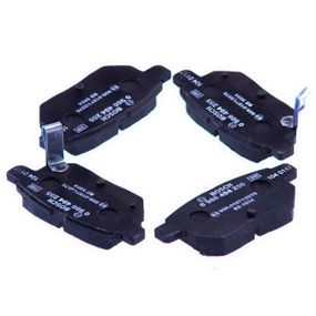 Тормозные колодки Bosch дисковые задние TOYOTA Auris/Yaris ''R ''1,0-1,8 ''06 0986494255