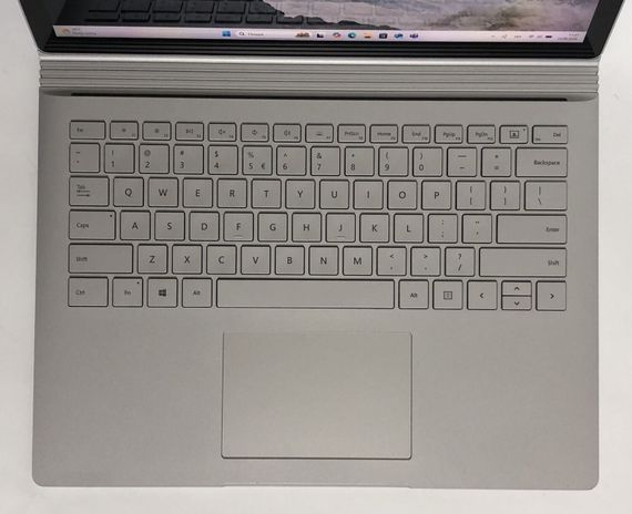 Игровой ультрабук-трансформер Microsoft Surface Book 2 / 13.5" (3000x2000) IPS Touch / Intel Core i7-8650U (4 (8) ядра по 1.9 - 4.2 GHz) / 8 GB DDR4 / 512 GB SSD NVMe / nVidia GeForce GTX 1050, 2 GB GDDR5, 128-bit / WebCam / Win 11 Pro б/у + Подарок | Зображення 7