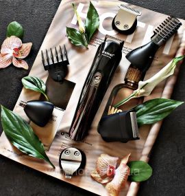 Бритва, триммер, машинка для стрижки волос Kemei KM-600 тримvер с подставкой.