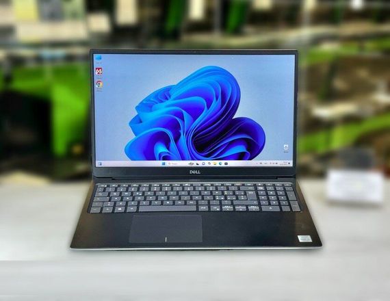 Ультрабук Б-класс Dell Vostro 5590 / 15.6" (1920x1080) IPS / Intel Core i5-10210U (4 (8) ядра по 1.6 - 4.2 GHz) / 8 GB DDR4 / 256 GB SSD M.2 / Intel UHD Graphics / WebCam / Win 11 Pro б/у | Зображення 1