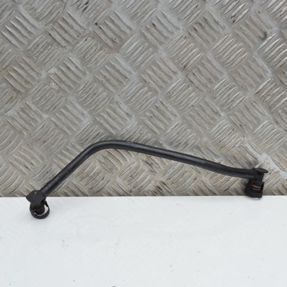 Трубка вентиляції паливного бака BMW 5 E60 2003-2010 Трубка вакуумна БМВ е60 13907530973