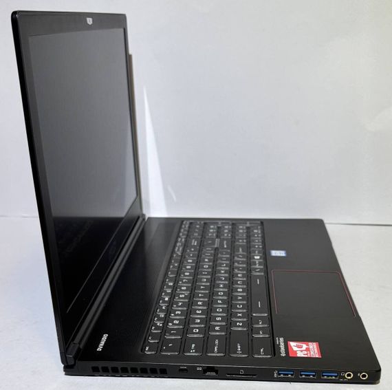 Игровой ноутбук Б-класс MSI GS63 Stealth 8RE / 15.6" (1920x1080) IPS / Intel Core i7-8750H (6 (12) ядер по 2.2 - 4.1 GHz) / 16 GB DDR4 / 512 GB SSD / nVidia GeForce GTX 1060, 6 GB GDDR5, 192-bit / WebCam / Win 11 Pro б/у | Зображення 3