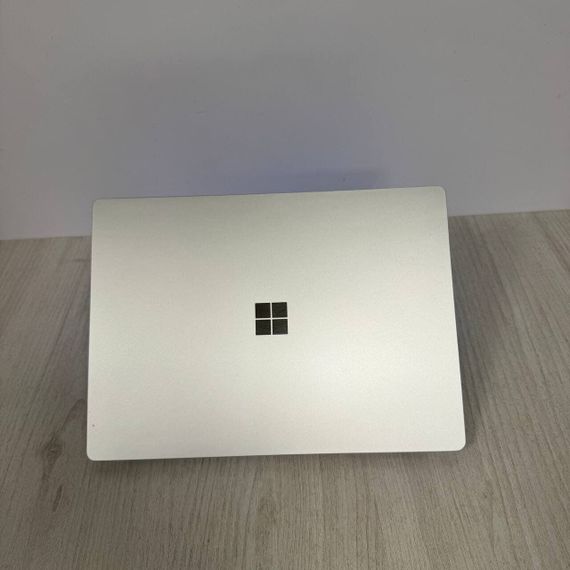 Ультрабук Б-клас Microsoft Surface Laptop 3 / 15" (2496x1664) IPS Touch / Intel Core i7-1065G7 (4 (8) ядра по 1.3 - 3.9 GHz) / 16 GB DDR4 / 512 GB SSD NVMe / Intel Iris Plus Graphics / WebCam б/в | Зображення 5