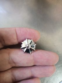 Зірка Поліція нового зразку срібна / пластик