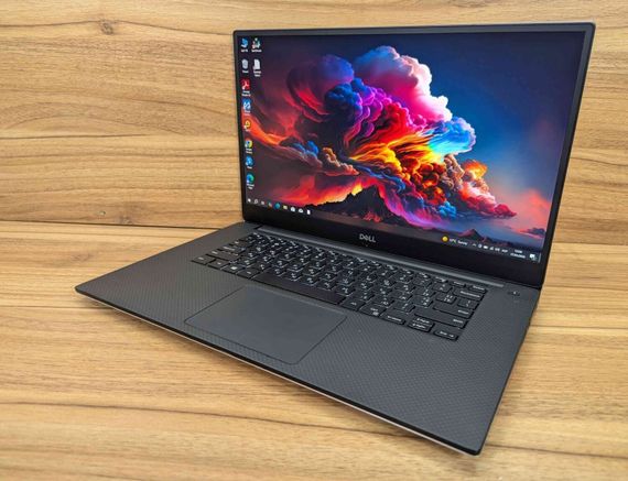 Игровой ноутбук Dell XPS 15 9560 / 15.6" (1920x1080) IPS / Intel Core i5-7300HQ (4 ядра по 2.5 - 3.5 GHz) / 16 GB DDR4 / 512 GB SSD / nVidia Geforce GTX 1050, 4 GB GDDR5, 128-bit / Windows 10 б/у + Подарок Беспроводная мышь / USB | Зображення 4
