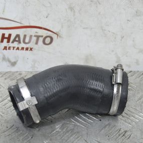 Патрубок інтеркулера 1.6 HDI Citroen Berlingo B9 2008-2018 Шланг трубка інтеркулера Сітроен 9684307380