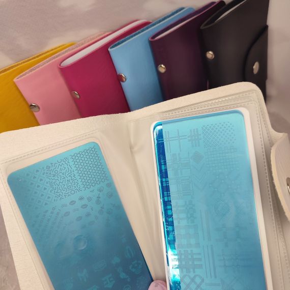 Малиновий альбом для зберігання пластин для стемпінга (на 10 відділень) | Зображення 1