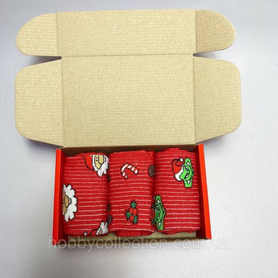 Набір чоловічих Новорічних шкарпеток 40-45 на 3 пари у коробці | Зображення 3