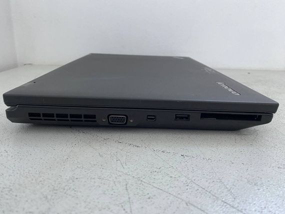 Ноутбук Lenovo ThinkPad L540 / 15.6" (1366x768) TN / Intel Core i5-4300M (2 (4) ядра по 2.6 - 3.3 GHz) / 8 GB DDR3 / 240 GB SSD / Intel HD Graphics 4600 / WebCam б/у | Зображення 2